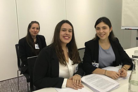 Destacado desempeño del equipo de la Facultad en el Concours d'Arbitrage International de Paris