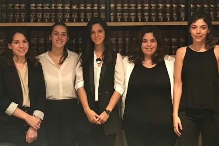 El equipo de la Facultad accedió en las rondas orales del Concours d'Arbitrage International de Paris