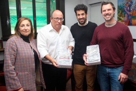 Entrega de donaciones recibidas en el marco de la campaña "Ayudemos a ver mejor"