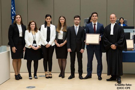 Excelente desempeño del equipo de la Facultad en el Concurso CPI: Simulación Judicial ante la Corte Penal Internacional