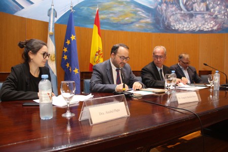 La relación entre derecho constitucional y derecho supranacional en la UE: convergencias y divergencias en materia de derechos humanos