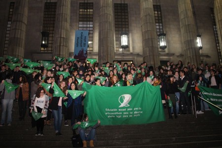 La UBA celebra la media sanción del proyecto de ley de Interrupción Voluntaria del Embarazo