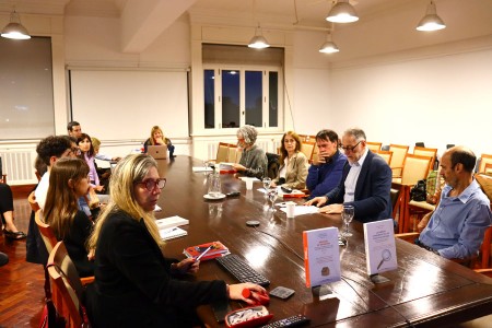 Presentación de libros en el Instituto Gioja