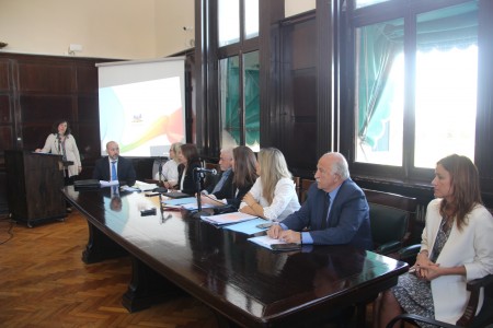 Presentación y debate sobre "Ley de buen trato, crianza positiva y protección integral, contra la violencia hacia niñas, niños y adolescentes"