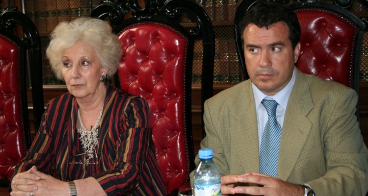 Estela de Carlotto y Javier Calviño Pasos