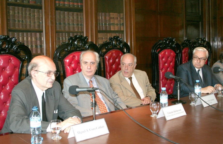 Miguel Ángel Ciuro Caldani, Eduardo Barbarosch, Atilio Alterini y Ricardo Guibourg