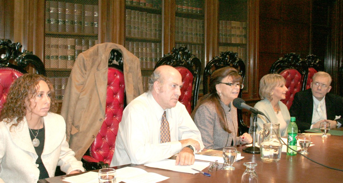 Viviana Burad, Etienne Van Dam, Margarita Moschetti, Laura Bertone y Norberto Ruiz Díaz