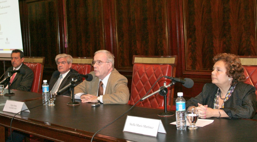 Florentín Meléndez, Alberto J. B. Iribarne, Tulio Ortiz y Stella Maris Martínez