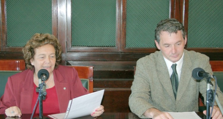 Stella Maris Martínez y Norberto de la Mata Barranco