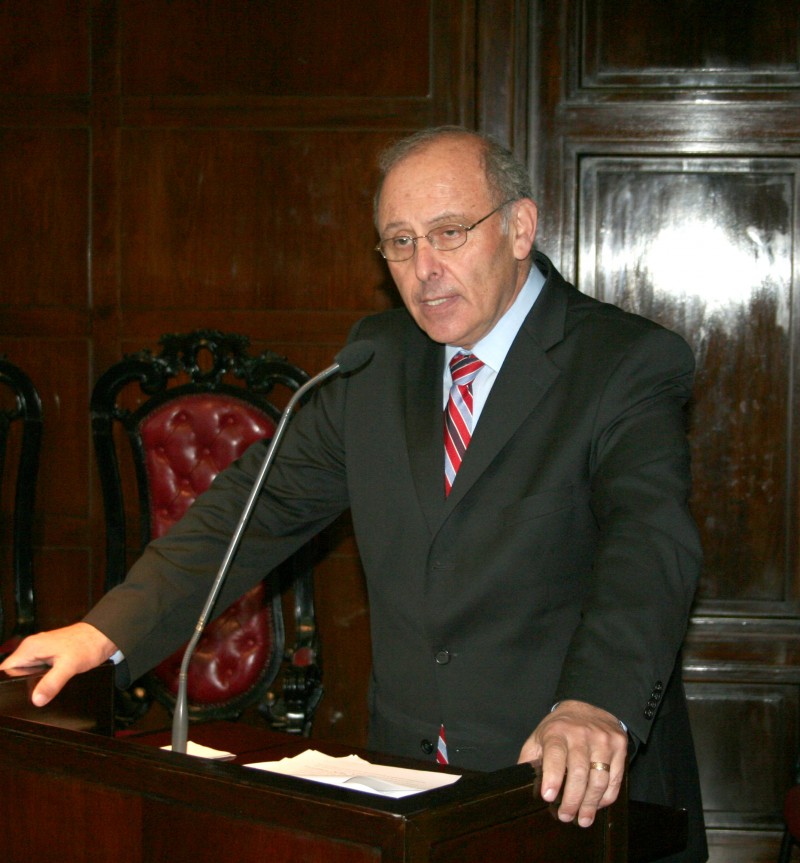 Claudio Grossman