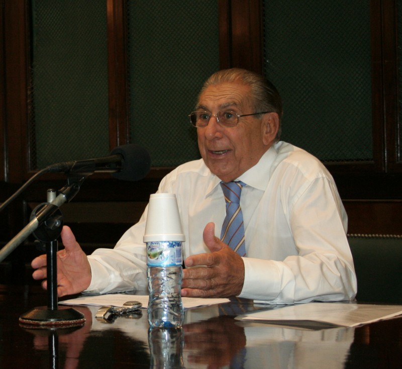  Héctor Raúl Sandler