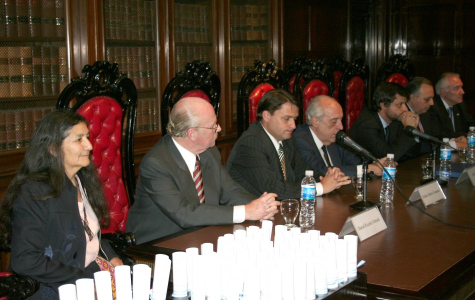 Daniel Altmark, Rubén A. Fernández, Atilio Alterini, Gonzalo Álvarez, Omar Álvarez y Ramón G. Brenna 