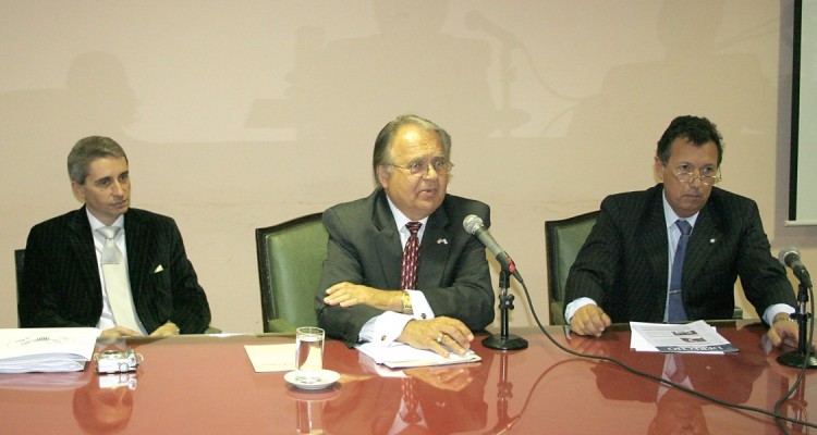 Luis Palma, Bodhan Futey y Alberto Dalla Vía