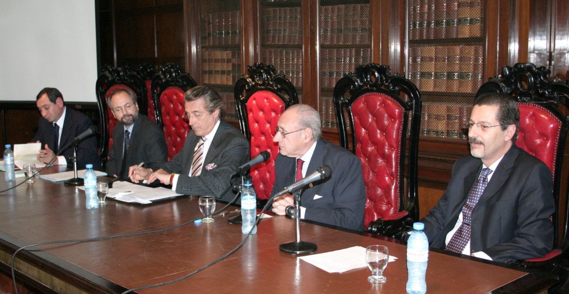 Gustavo González Acosta, Gustavo Naveira de Casanova, Daniel R. Vítolo, Marcelo Lascano y Héctor O. Chomer