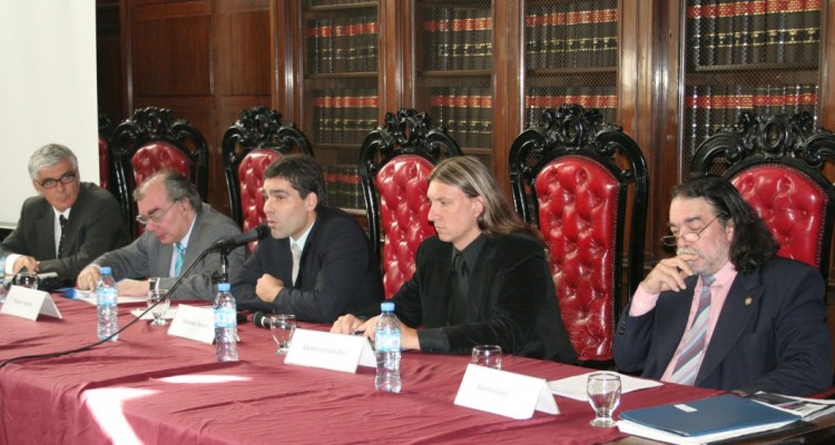 Jorge Bercholc, Walter Carnota, Sebastián Sancari, Gustavo González y Martín Gutiérrez