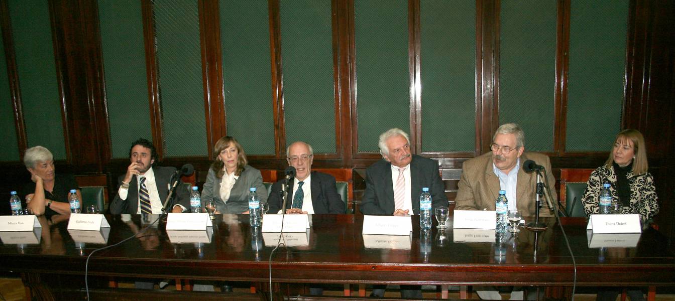 Mónica Pinto, Guillermo Friele, Irma Adriana García Netto, Atilio A. Alterini, Alberto Filippi, Jorge Ferronato y Diana Delest