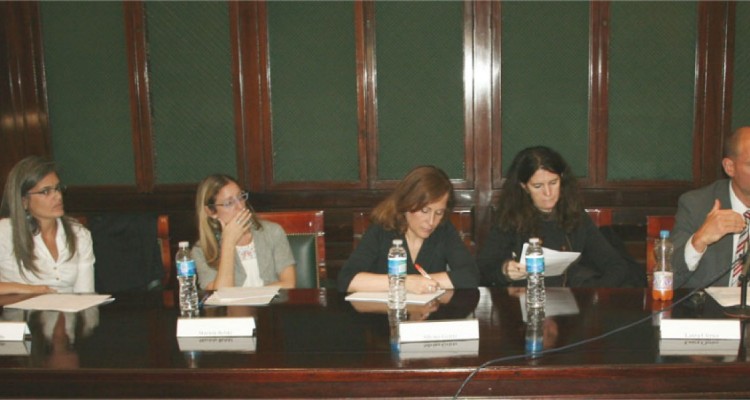 Paola Bergallo, Mariela Belski, Silvina Gvirtz, Laura Clérico y William Koski