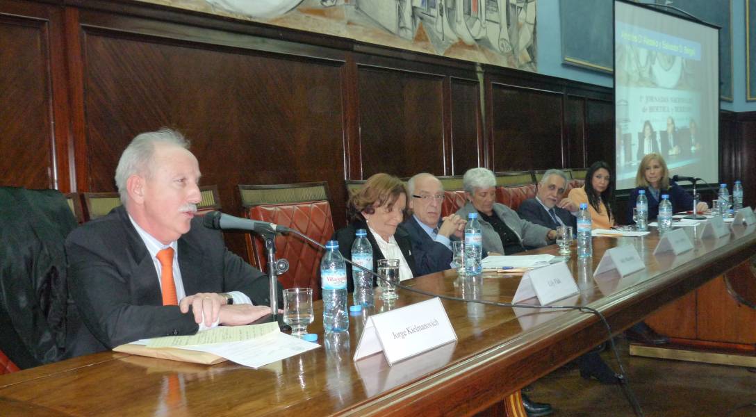 Jorge L. Kielmanovich, Nelly Minyersky, Atilio A. Alterini, Mónica Pinto, Eduardo Molina Quiroga, Marisa Graham y Mariela Macri