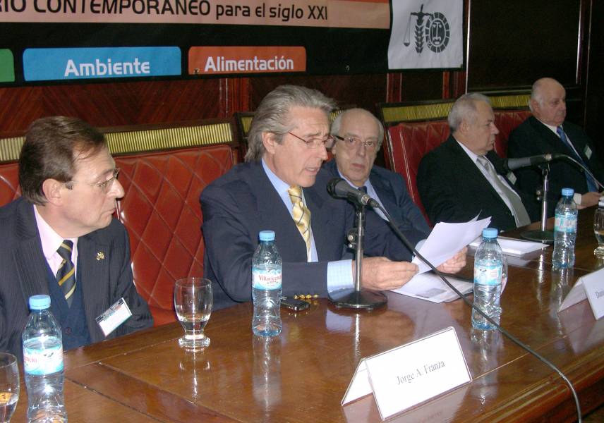 Jorge A. Franza, Daniel R. Vítolo, Atilio A. Alterini, Ricardo Zeledón Zeledón y Miguel Ángel de la Torre Mayoraz