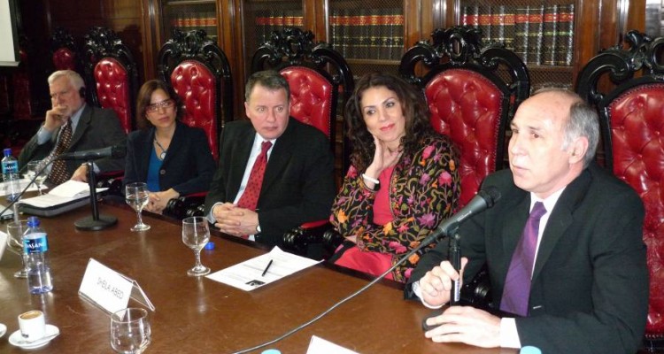 Rob Fowler, María Eugenia Di Paola, Néstor Cafferatta, Sheila Abed y Ricardo L. Lorenzetti