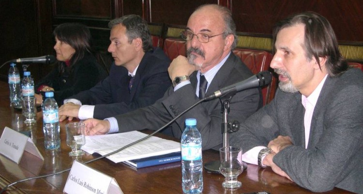 María Granda, Diego Fernández Madrid, Carlos A. Tomada y Carlos L. Robinson Marin