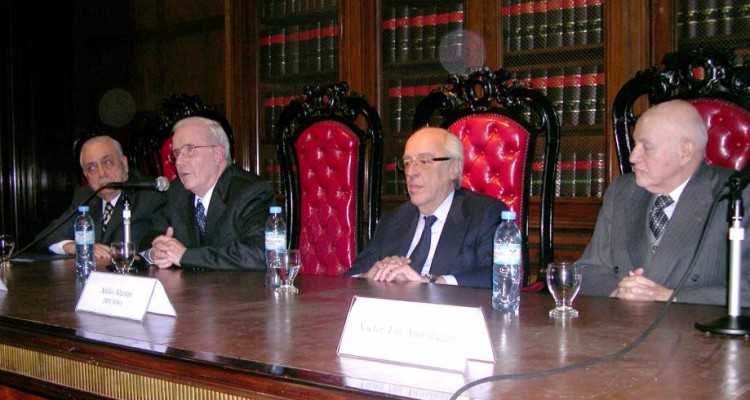 José María Díaz Couselo, Tulio Ortiz, Atilio A. Alterini y Víctor Tau Anzoátegui