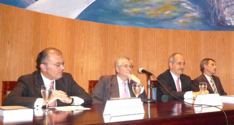 Oscar R. Aguilar Valdéz, David Halperín, Guido S. Tawil y Fabián O. Canda