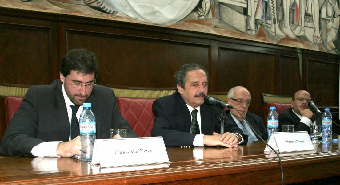 Carlos Mas Velez, Ricardo Alfonsín, Atilio Alterini y Diego Barovero