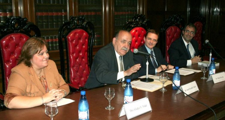 Gladys Vidal, José O. Casás, Pablo J. M. Revilla y Luis Mariano Genovesi