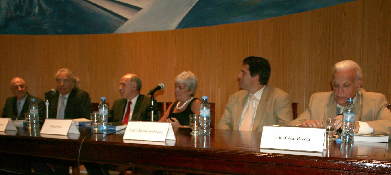 Raúl A. Etcheverry, Diego Fernández Arroyo, Ricardo L. Lorenzetti, Mónica Pinto, José A. Moreno Rodríguez y Julio C. Rivera