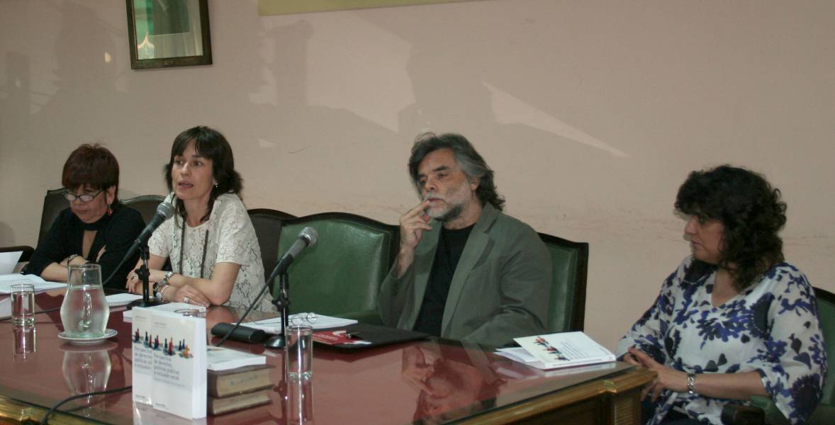 Margarita Rozas Pagaza, Laura Pautassi, Néstor López y Silvia Guemureman