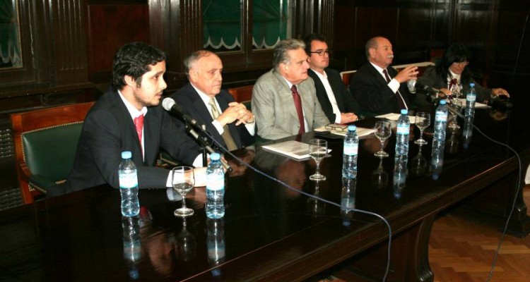 Leandro A. Martínez, Carlos Custer, Juan Manuel Casella, Juan Pablo Mugnolo, Jorge Sappia y Claudia Bazze