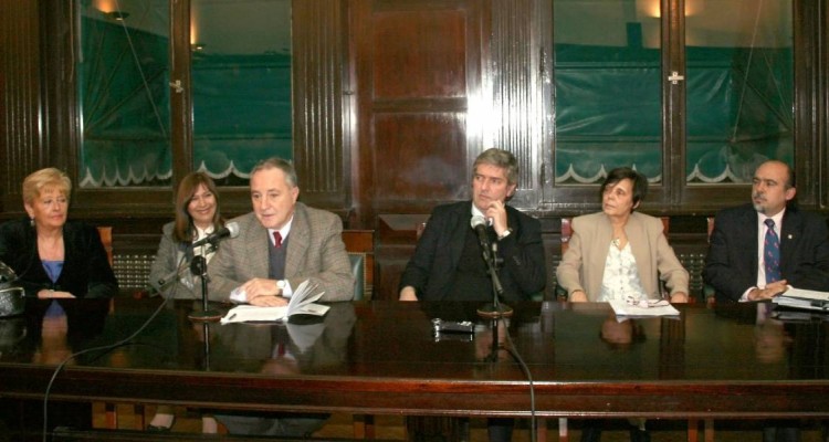 Graciela Güidi, Adriana Martinez, Luis Trama, Gonzalo Casanova Ferro, Adriana Rosenfeld y Gonzalo Yrurtia