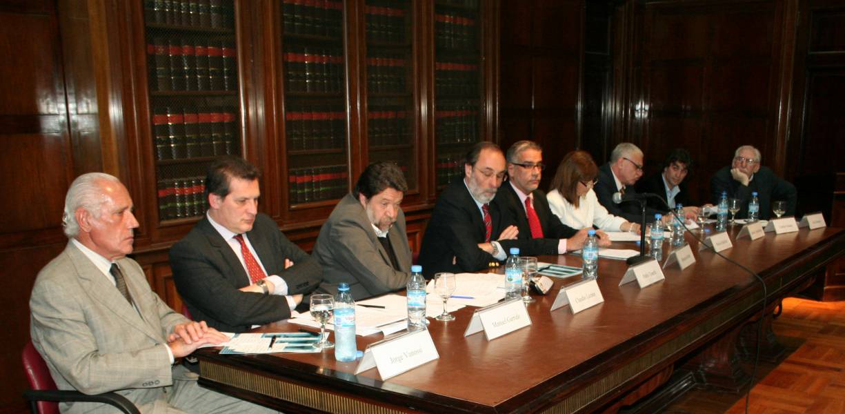 Jorge Vanossi, Manuel Garrido, Claudio Lozano, Pablo Tonelli, Roberto Feletti, Patricia Bullrich, Carlos Campolongo, Gabriel Solano y Félix Herrero