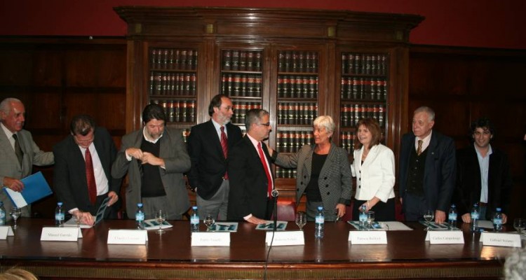 Jorge Vanossi, Manuel Garrido, Claudio Lozano, Pablo Tonelli, Roberto Feletti, Mónica Pinto, Patricia Bullrich, Carlos Campolongo y Gabriel Solano