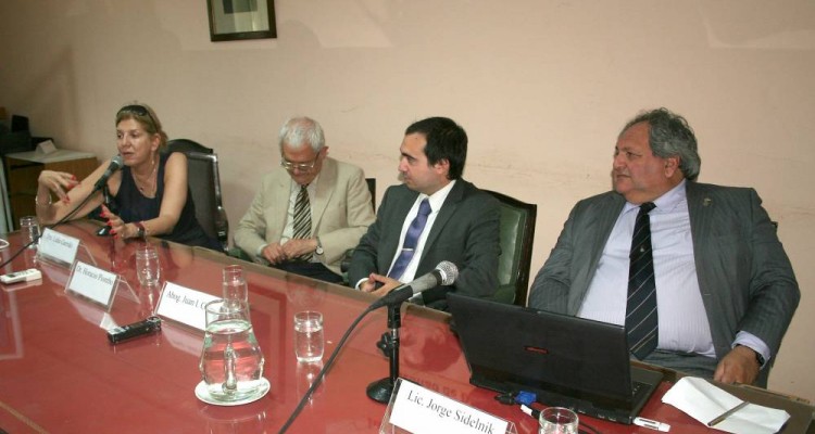 Lidia M. R. Garrido Cordobera, Horacio Piombo, Juan Ignacio Cruz y Jorge Sidelnik