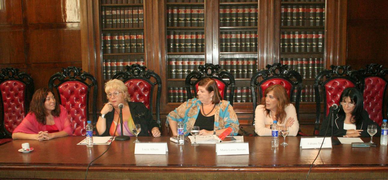 Gabriela Nasser, Lucía Alberti, María Luisa Storani, Fabiana Tuñez y Claudia Basse