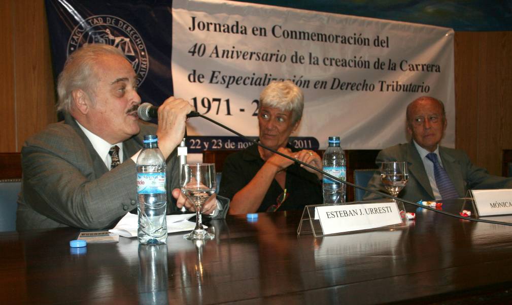 Esteban J. Urresti, Mónica Pinto y Horacio García Belsunce