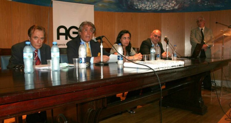 Jorge A. Franza, Daniel R. Vítolo, Claudia J. García, Javier Corcuera García y Guillermo A. Fernández Vidal