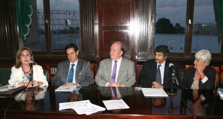 Adelina Loianno, Pablo Manili, Daniel Sabsay, Leandro Vergara y Mónica Pinto