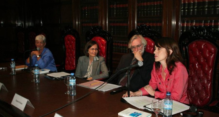 Mónica Pinto, Marcia Bosshardt, Stephen Holmes y Laura Pautassi