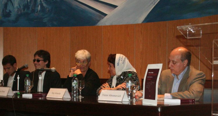 Julián Álvarez, Sebastián A. Rey, Mónica Pinto, Taty Almeida y Víctor Abramovich