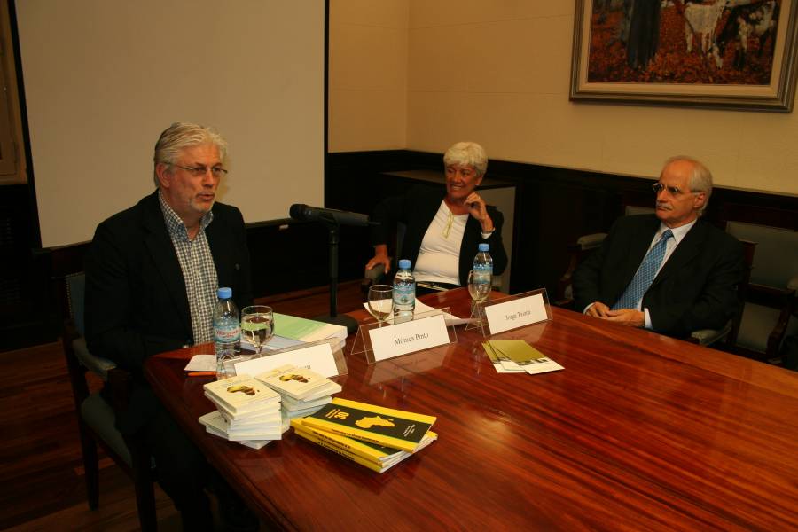 Frans Viljoen, Mónica Pinto y Jorge Taiana