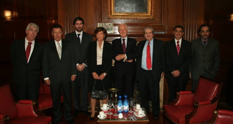 La Universidad invistió como Doctor Honoris Causa a Giuseppe de Vergottini 