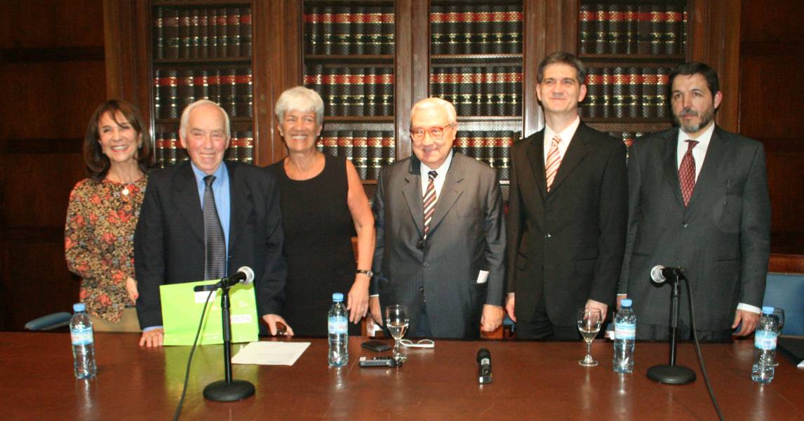 Gladys Álvarez, Roberto J. Vernengo, Mónica Pinto, Ricardo A. Guibourg, Daniel Mendonca y Carlos A. Venier