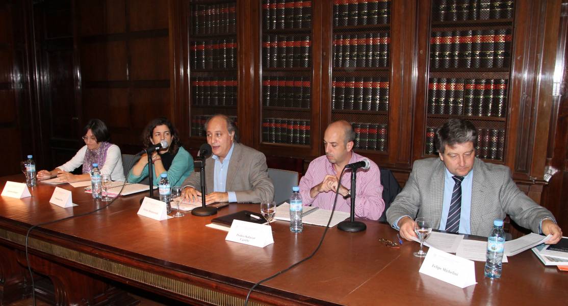 Roberta Baggio, Francisca Pou Giménez, Víctor Abramovich, Pedro Salazar Ugarte y Felipe Michelini