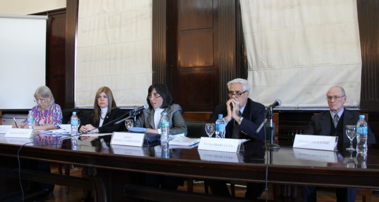 María Gabriela Giordano Echegoyen, Marialma Berrino, Aurora Besalú Parkinson, Emilio Ibarlucia, Fermín Ubertone y Alberto R. Dalla Via