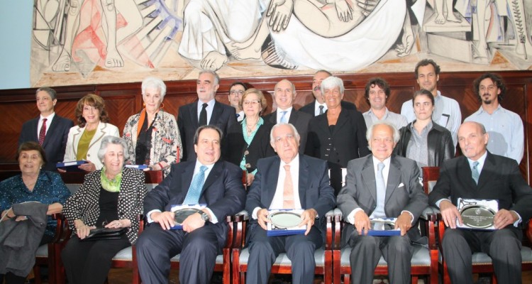 Fueron homenajeados León C. Arslanián, Ricardo Gil Lavedra, Guillermo Ledesma, Jorge Valerga Aráoz, Luis Moreno Ocampo, Graciela Fernández Meijide, Magdalena Ruiz Guiñazú, Juan C. López y familiares de Andrés D’Alessio, Jorge E. Torlasco, Julio Strassera y Eduardo Rabossi.