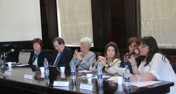 Julieta Bandirali, Guillermo Goldstein, Mónica Pinto, Elena Highton de Nolasco, María Elena Barbagelata y Marisol Molina