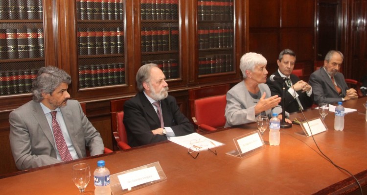 Leandro Vergara, Edgardo A. Donna, Mónica Pinto, Mario Villar y Edmundo Hendler